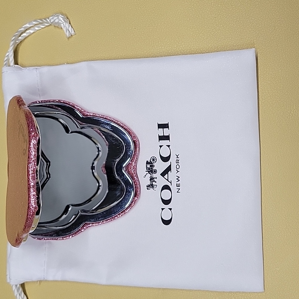 Coach Glitter Butterfly Compact Pink Mirror NWT - Picture 4 of 4